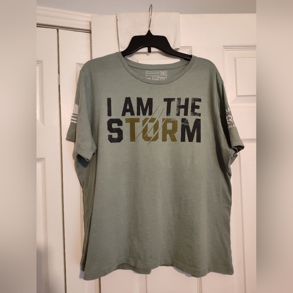 Relentless Rebel Tops - Relentless Rebel 2XL Graphic Tee “I Am The Storm” Green Flag Patriotic Shirt EUC
